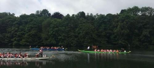 900 Schüler beim Drachenbootrennen der Wilhelm-Kraft-Gesamtschule