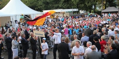 Holmquist als Topact bei der Eröffnungsfeier am 22. August im Sportpark Duisburg
