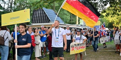 Kanu-WM 2023 in Duisburg: Kanu-Village zieht die Massen auf die Klönnwiese